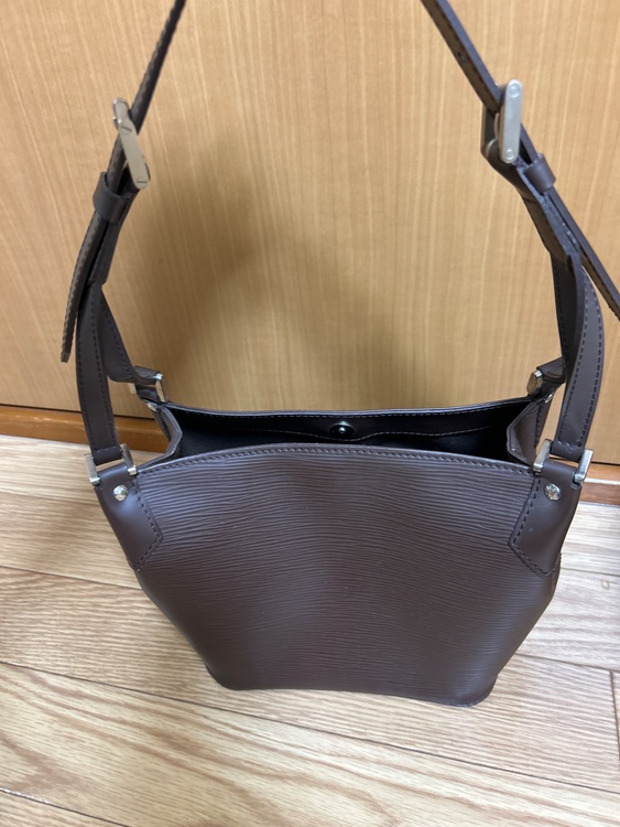 ルイヴィトン エピ （ブランドバッグ）の商品画像 - 査定依頼日：2026年4月17日 - 最高査定価格：65,000円