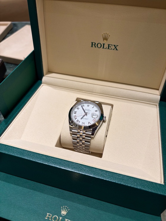 デイトジャスト41mm（高級時計）の商品画像 - 査定依頼日：2026年1月9日 - 最高査定価格：1,580,000円