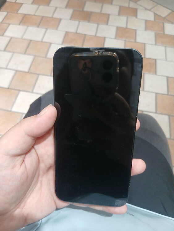 iPhone iPhone 14 128GB au（スマホ）の商品画像 - 査定依頼日：2026年8月12日 - 最高査定価格：50,000円