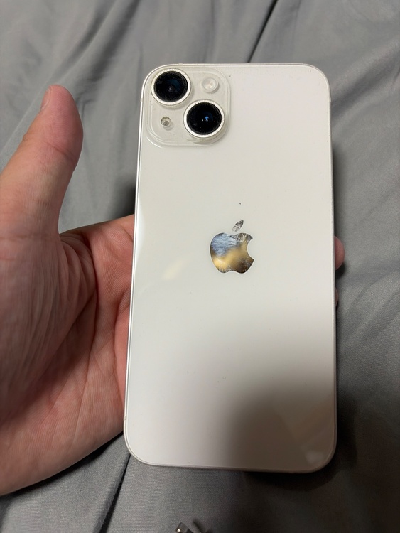 iPhone iPhone 14 128GB Softbank（スマホ）の商品画像 - 査定依頼日：2026年7月7日 - 最高査定価格：50,000円