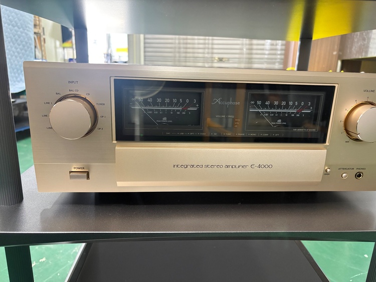 E-4000（オーディオ・スピーカー）の商品画像 - 査定依頼日：2026年8月17日 - 最高査定価格：500,000円