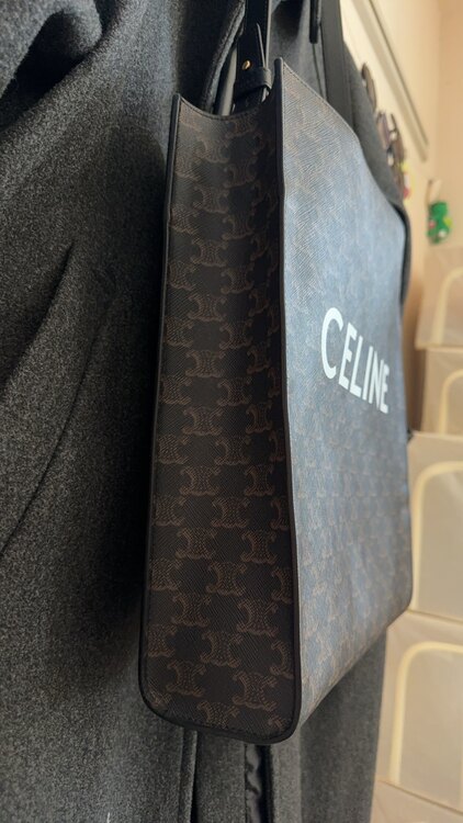 セリーヌ  （ブランドバッグ）の商品画像 - 査定依頼日：2025年2月23日 - 最高査定価格：130,000円