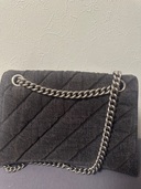 ミディアム デニムチェーンショルダーバッグ グレー 716393（ブランドバッグ）の商品画像 - 査定依頼日：2025年11月7日 - 最高査定価格：100,000円