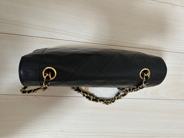 ダイアナフラップ25cm（ブランドバッグ）の商品画像 - 査定依頼日：2025年12月10日 - 最高査定価格：1,250,000円