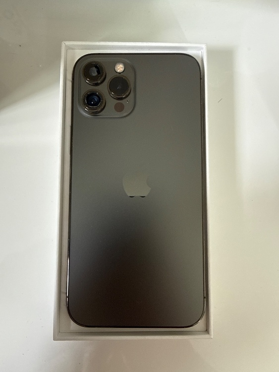 iPhone iPhone 12 Pro Max 128GB Softbank（スマホ）の商品画像 - 査定依頼日：2026年6月4日 - 最高査定価格：18,000円