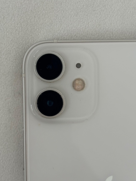 iPhone 12 mini 64GB SIMフリー（スマホ）の商品画像 - 査定依頼日：2026年3月9日 - 最高査定価格：9,000円