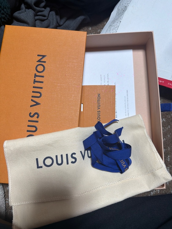 ルイヴィトン ポルトフォイユサラ モノグラムジャガードデニム 長財布 マリーヌ（ブランド財布・小物）の商品画像 - 査定依頼日：2026年3月4日 - 最高査定価格：50,000円