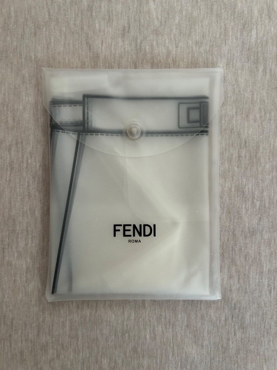 型番：8BN244 シリアル：N49-56-20213（ブランドバッグ）の商品画像 - 査定依頼日：2025年9月15日 - 最高査定価格：240,000円