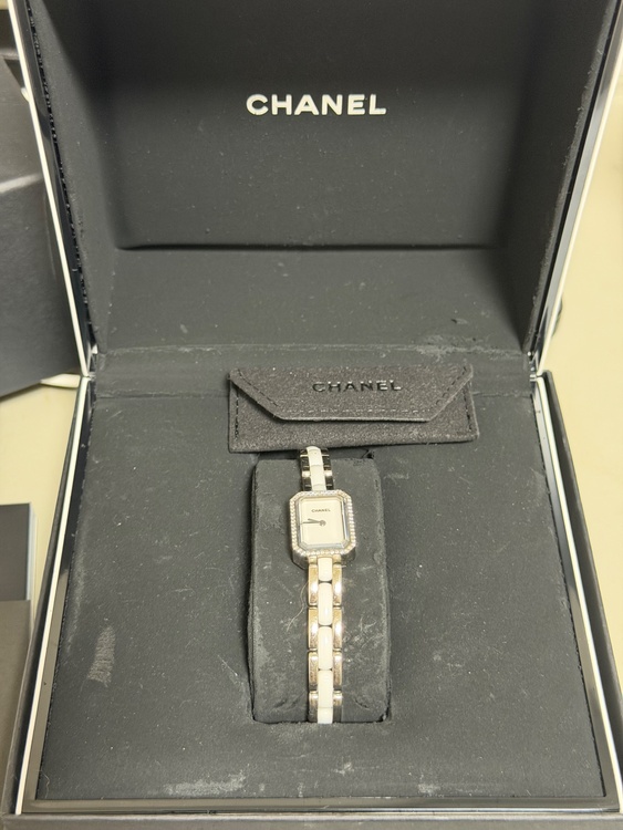 プルミエール　セラミック（高級時計）の商品画像 - 査定依頼日：2026年1月29日 - 最高査定価格：265,000円