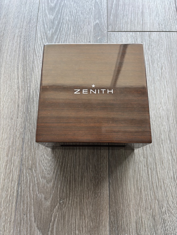 ゼニス エルプリメロ 030540402（高級時計）の商品画像 - 査定依頼日：2025年7月4日 - 最高査定価格：280,000円