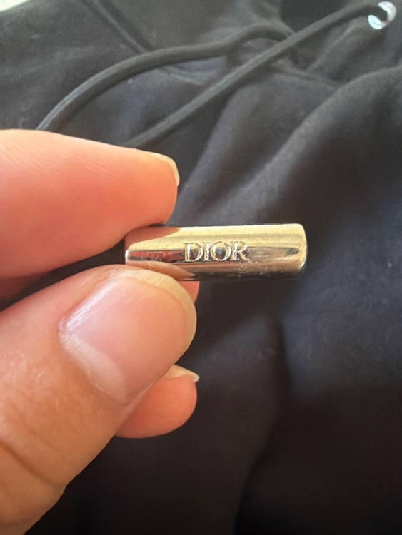 Dior パーカー（古着・ファッション）の商品画像 - 査定依頼日：2026年7月12日 - 最高査定価格：10,000円