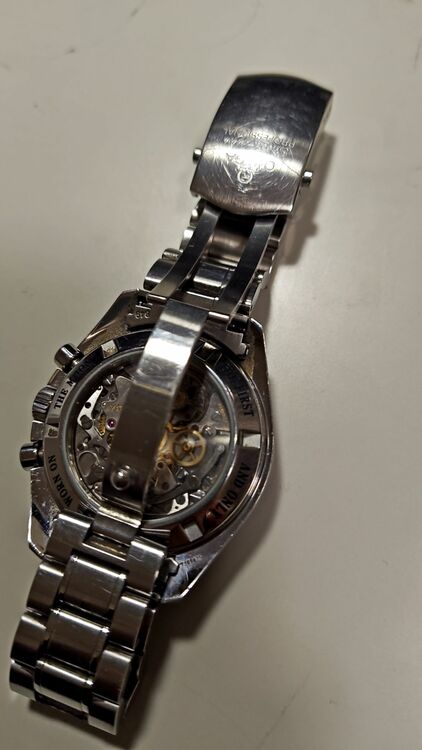 スピードマスタープロフェッショナル（高級時計）の商品画像 - 査定依頼日：2025年11月30日 - 最高査定価格：750,000円