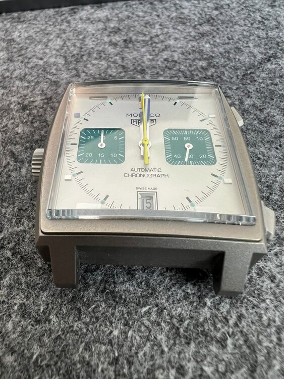 タグホイヤー モナコ （高級時計）の商品画像 - 査定依頼日：2025年5月15日 - 最高査定価格：900,000円