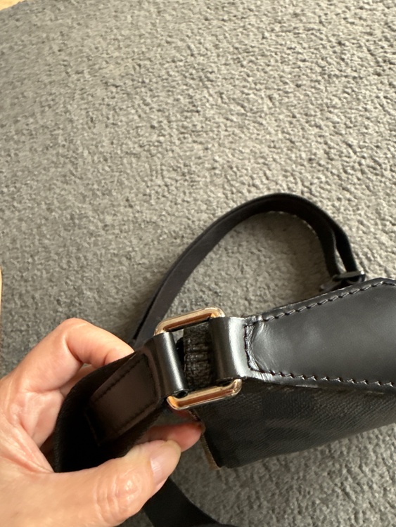 ショルダーバッグ（ブランドバッグ）の商品画像 - 査定依頼日：2026年4月18日 - 最高査定価格：120,000円