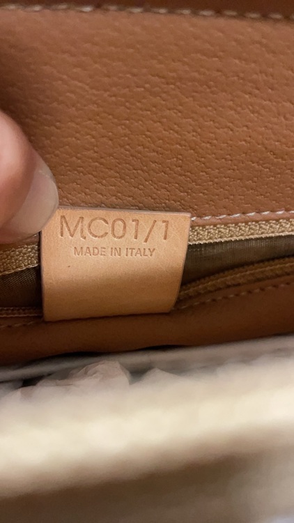 セリーヌ  （ブランドバッグ）の商品画像 - 査定依頼日：2025年8月30日 - 最高査定価格：35,000円