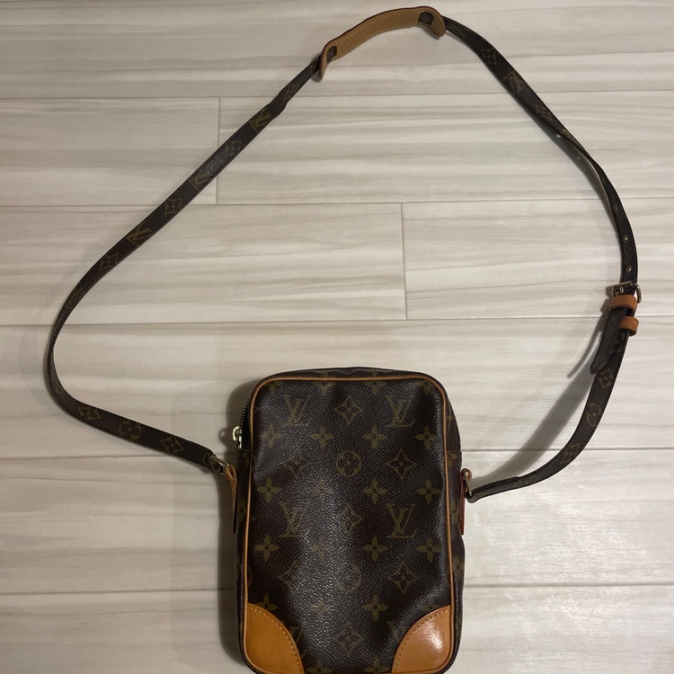 ダヌーブ M45266  （ブランドバッグ）の商品画像 - 査定依頼日：2025年11月29日 - 最高査定価格：23,000円