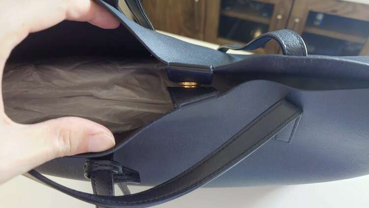 394195CSVOJ（ブランドバッグ）の商品画像 - 査定依頼日：2025年3月9日 - 最高査定価格：80,000円