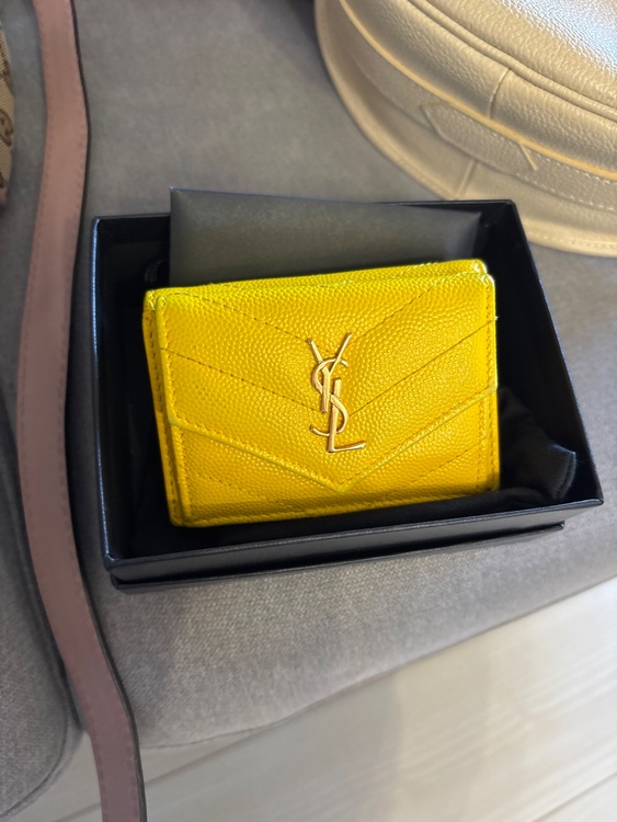 GUCCI ミニボストン269876 525040（ブランドバッグ）の商品画像 - 査定依頼日：2026年10月8日 - 最高査定価格：181,000円