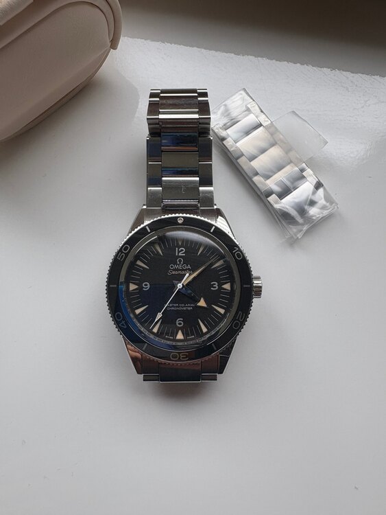 オメガ シーマスター 23330412210100（高級時計）の商品画像 - 査定依頼日：2025年5月14日 - 最高査定価格：480,000円