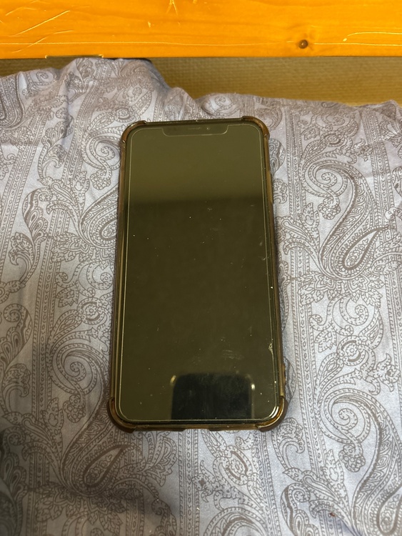 iPhone iPhoneXS Max 64GB SIMフリー（スマホ）の商品画像 - 査定依頼日：2026年6月17日 - 最高査定価格：14,000円