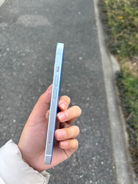 iPhone 15 128GB docomo（スマホ）の商品画像 - 査定依頼日：2026年1月27日 - 最高査定価格：65,000円