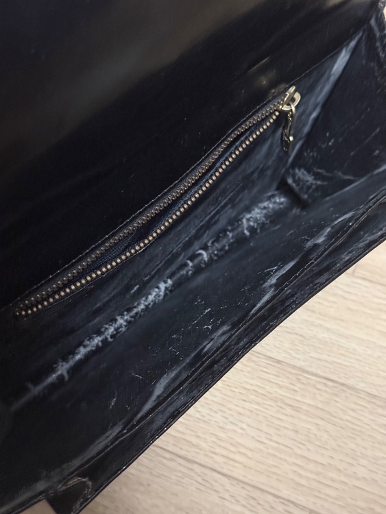 ルイヴィトン エピ （ブランドバッグ）の商品画像 - 査定依頼日：2025年10月21日 - 最高査定価格：20,000円