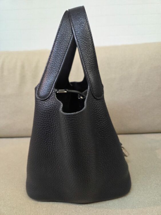 エルメス ピコタン （ブランドバッグ）の商品画像 - 査定依頼日：2025年10月12日 - 最高査定価格：450,000円