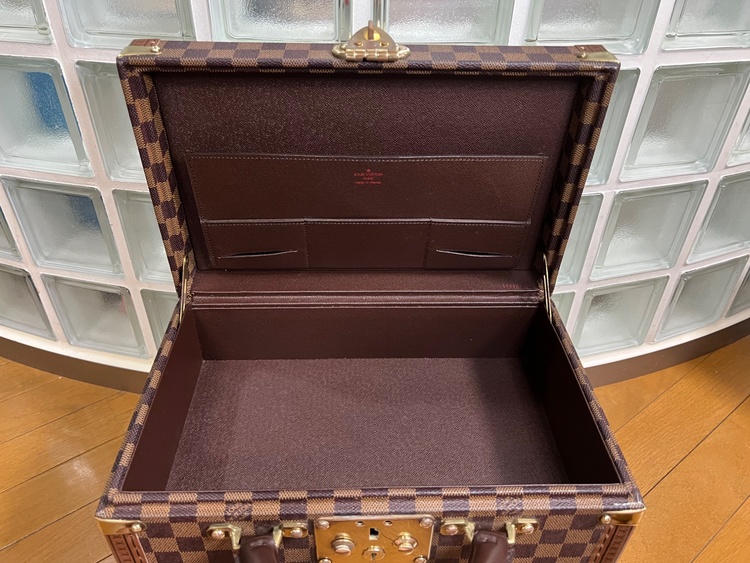 ルイヴィトン　スーパープレジデントを小さくしたスペシャルオーダー品（ブランドバッグ）の商品画像 - 査定依頼日：2026年3月13日 - 最高査定価格：250,000円