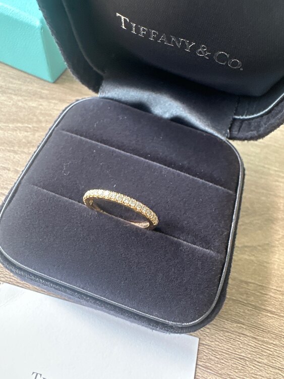 ティファニーソレスト ハーフ エタニティ リング（金・貴金属）の商品画像 - 査定依頼日：2025年5月16日 - 最高査定価格：70,000円