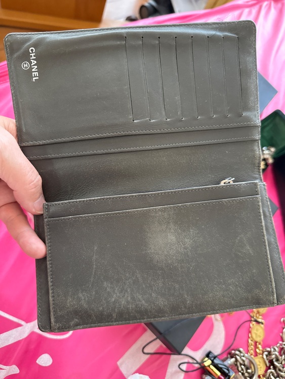 長財布（ブランド財布・小物）の商品画像 - 査定依頼日：2025年8月14日 - 最高査定価格：5,000円