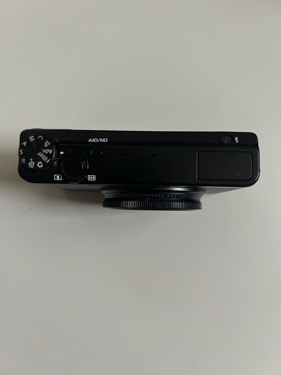 XQ1（カメラ）の商品画像 - 査定依頼日：2026年4月11日 - 最高査定価格：25,000円