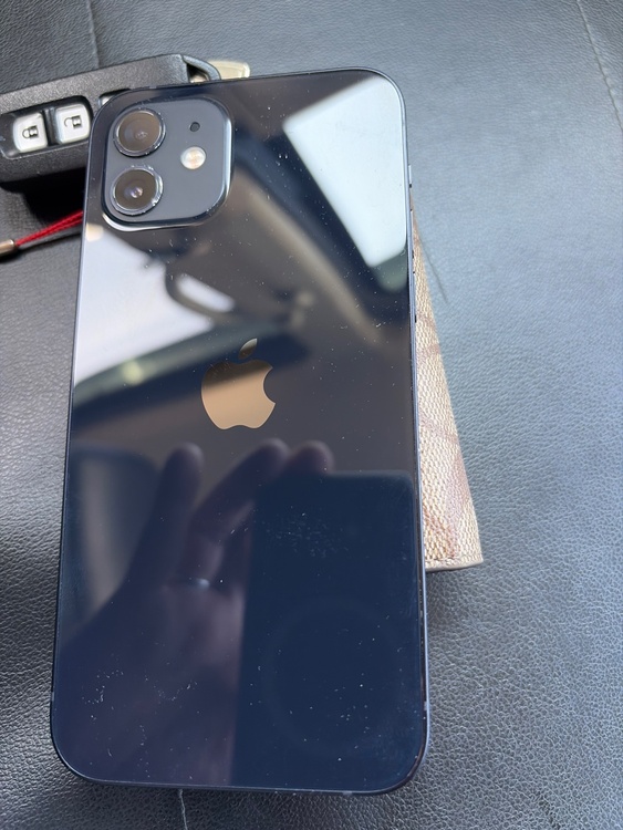 iPhone 12 128GB SIMフリー（スマホ）の商品画像 - 査定依頼日：2026年3月20日 - 最高査定価格：27,000円