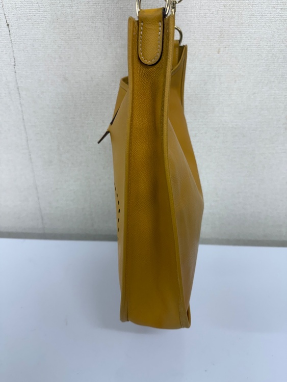 エブリン（ブランドバッグ）の商品画像 - 査定依頼日：2026年4月15日 - 最高査定価格：180,000円