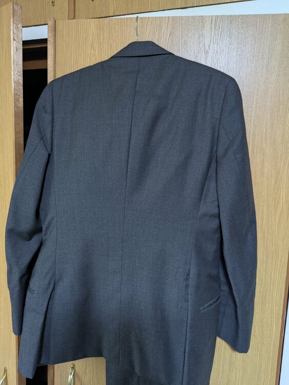 オーダースーツ（古着・ファッション）の商品画像 - 査定依頼日：2026年4月1日 - 最高査定価格：100,000円