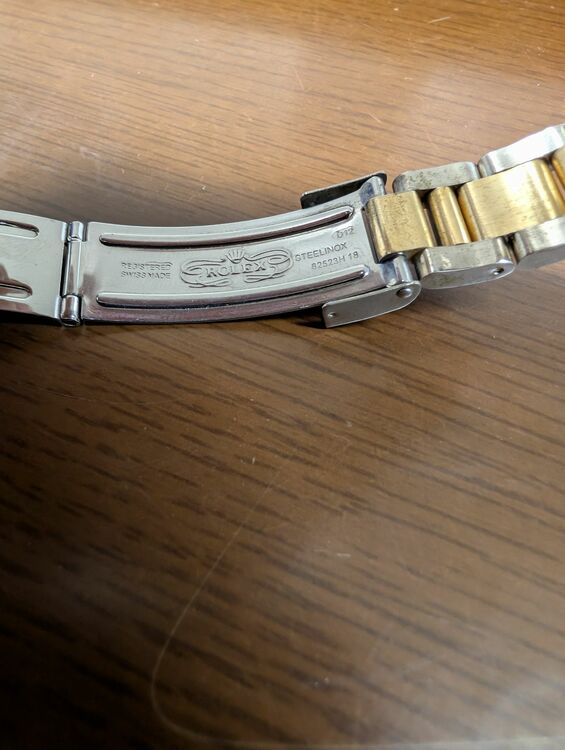 ロレックス ヨットマスター ６２５２３H（高級時計）の商品画像 - 査定依頼日：2025年8月7日 - 最高査定価格：780,000円