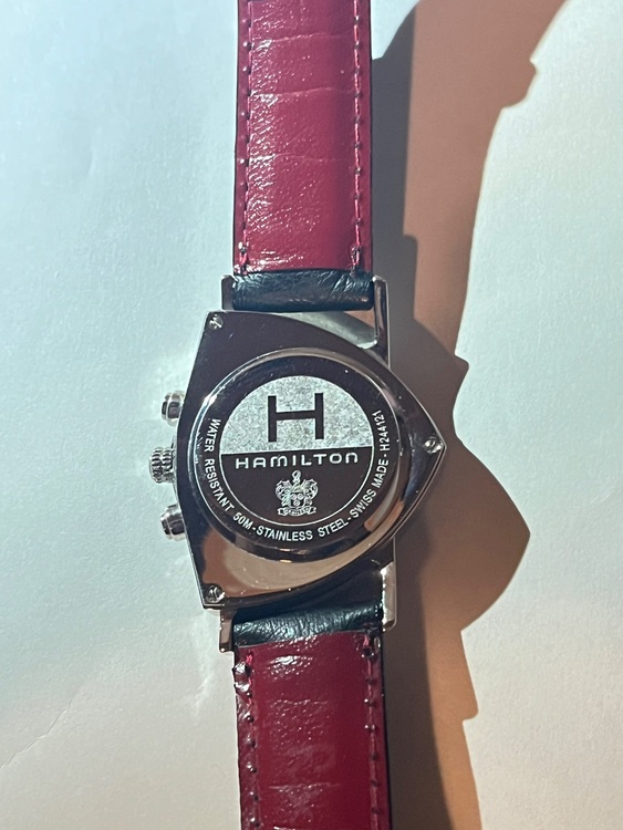 ハミルトンベンチュラクロノグラフ（高級時計）の商品画像 - 査定依頼日：2025年11月15日 - 最高査定価格：15,000円