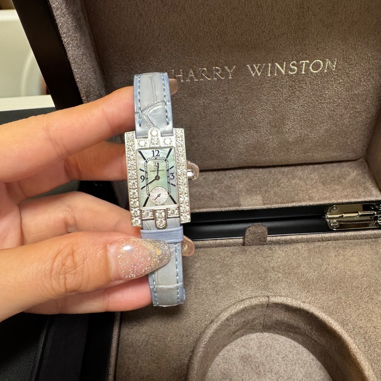 ハリーウィンストン その他 （高級時計）の商品画像 - 査定依頼日：2025年6月20日 - 最高査定価格：850,000円