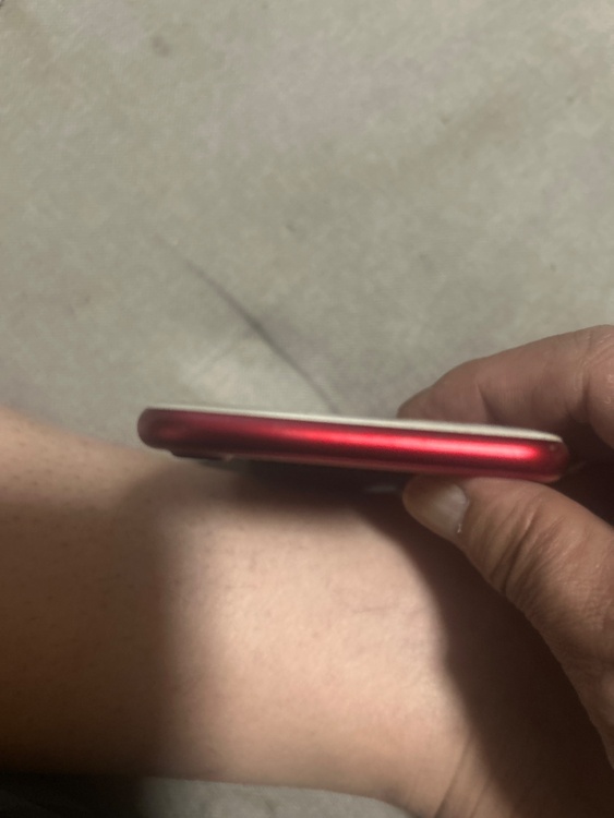 iPhone iPhone7 32GB SIMフリー（スマホ）の商品画像 - 査定依頼日：2026年8月15日 - 最高査定価格：1,000円