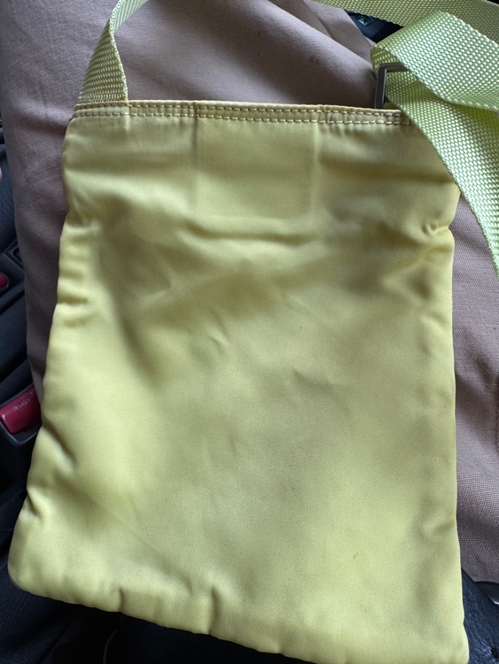 ショルダー（ブランドバッグ）の商品画像 - 査定依頼日：2025年12月4日 - 最高査定価格：30,000円