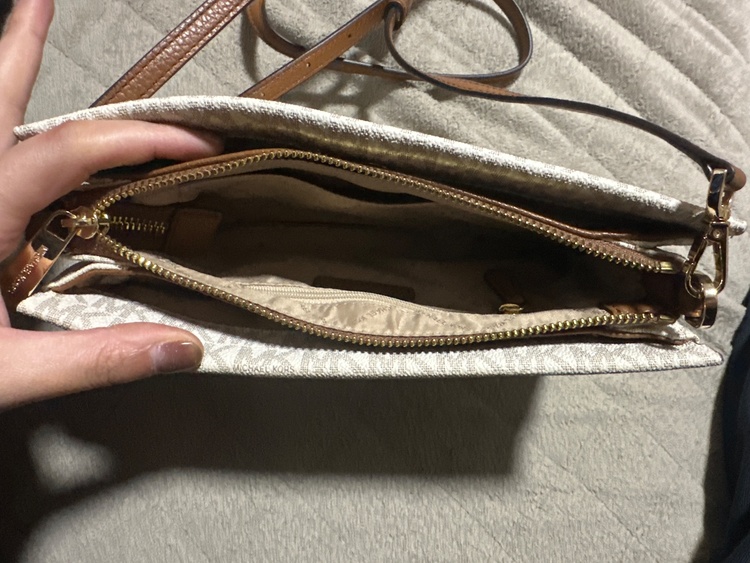 その他 その他 （ブランドバッグ）の商品画像 - 査定依頼日：2026年1月8日 - 最高査定価格：2,500円