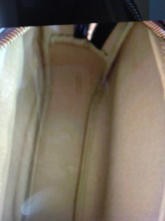 ルイヴィトン モノグラム （ブランドバッグ）の商品画像 - 査定依頼日：2025年12月21日 - 最高査定価格：35,000円