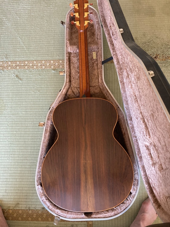 Lowden o38（ピアノ・楽器・PA機材）の商品画像 - 査定依頼日：2026年8月6日 - 最高査定価格：460,000円
