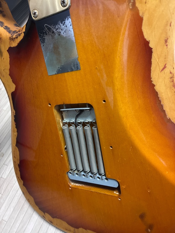 SN8955094 スティービーレイヴォーン（ピアノ・楽器・PA機材）の商品画像 - 査定依頼日：2026年4月28日 - 最高査定価格：130,000円