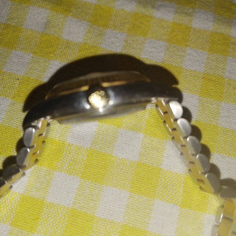 ロレックス デイデイト （高級時計）の商品画像 - 査定依頼日：2025年11月12日 - 最高査定価格：2,580,000円