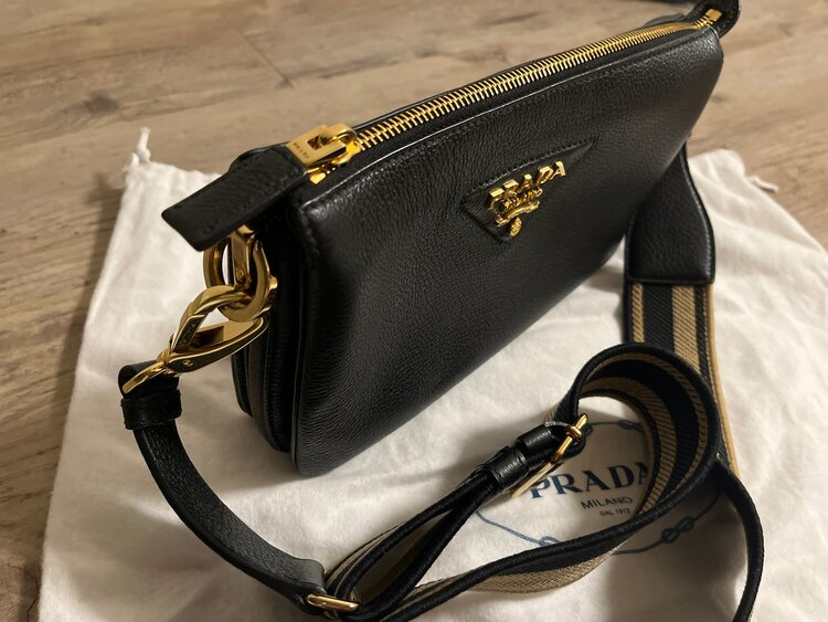 プラダ  （ブランドバッグ）の商品画像 - 査定依頼日：2025年4月22日 - 最高査定価格：140,000円