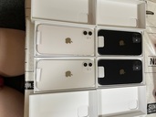 iPhone１２　６４G   4台（スマホ）の商品画像 - 査定依頼日：2022年7月4日 - 最高査定価格：240,000円