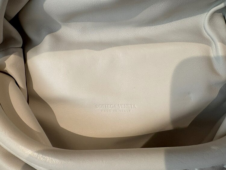 チェーンザポーチ（ブランドバッグ）の商品画像 - 査定依頼日：2025年4月28日 - 最高査定価格：50,000円