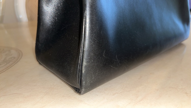 1998年黒32（ブランドバッグ）の商品画像 - 査定依頼日：2025年6月5日 - 最高査定価格：920,000円