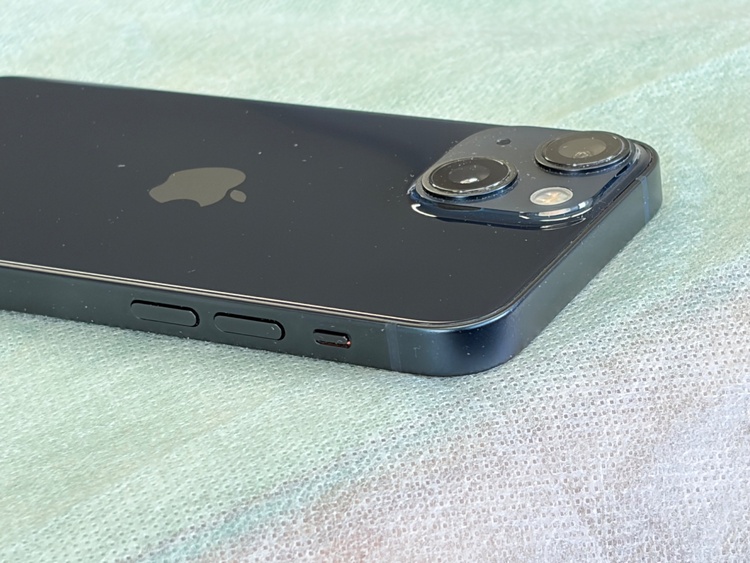 ミッドナイト（スマホ）の商品画像 - 査定依頼日：2026年1月22日 - 最高査定価格：35,000円