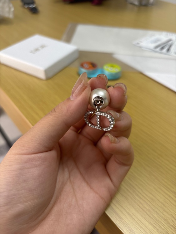 ディオール  （ブランドバッグ）の商品画像 - 査定依頼日：2025年8月27日 - 最高査定価格：35,000円